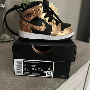 Infant Jordan 1s